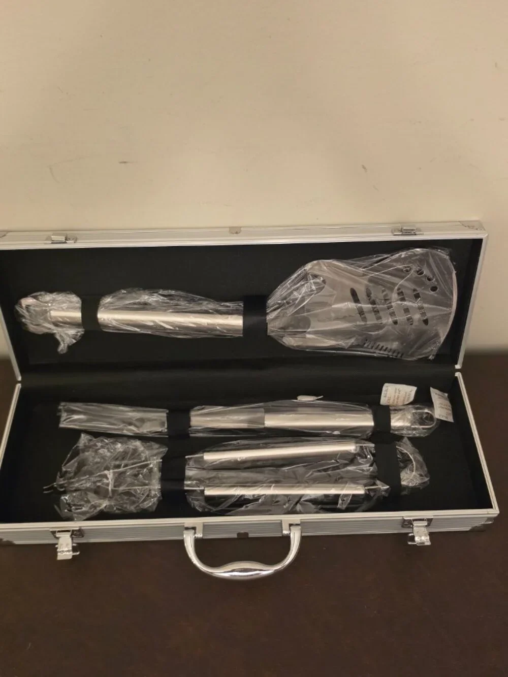 Barbeque Utensils Set three-piece collection featuring a rock musician theme NEW